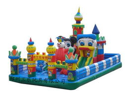 三樂玩具廠 迪士尼兒童充氣城堡發貨到遼寧全省，打造兒童快樂玩具天地